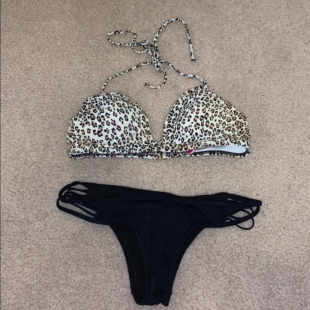Victoria’s Secret Bikini Top M Bottom S